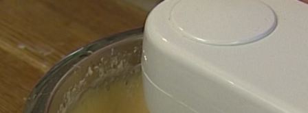 бисквитный пирог с ежевикой и голубикой. Шаг 3