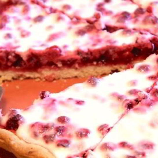 Рецепт открытого пирога с брусникой