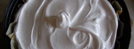 пирог с творогом, яблоком и нежным суфле. Шаг 5