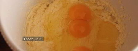 праздничный морковный пирог с ананасами и крем-чизом. Шаг 2