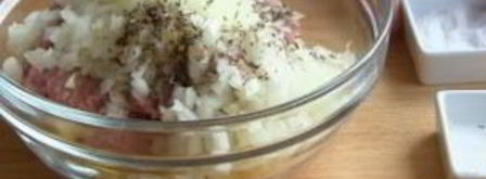 простой мясной пирог с картошкой. Шаг 6