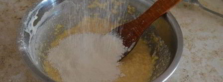 сдобный пирог с вишнями и маком. Шаг 7