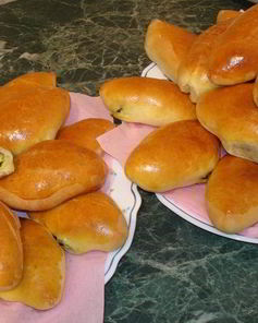 Дрожжевые пирожки на кефире