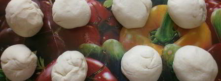 дрожжевые пирожки с творогом и клубникой. Шаг 7