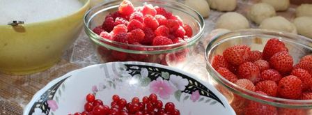 дрожжевые пирожки с ягодами в духовке. Шаг 17