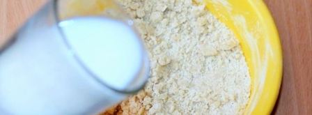 пирожки-булочки на кефире с оливками и зеленью. Шаг 3