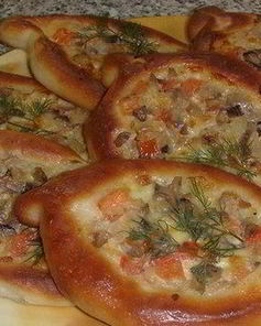 Пирожки-лодочки с грибной начинкой
