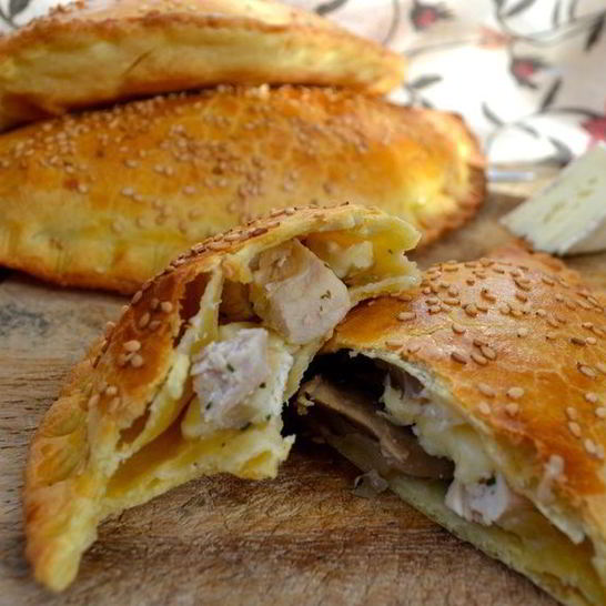 Рецепт пирожков с курицей и грибами