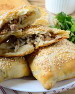 Пирожки с мясом и диким рисом