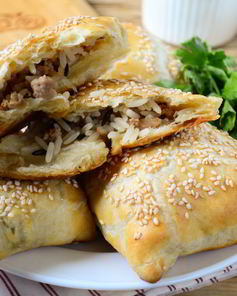 Пирожки с мясом и диким рисом