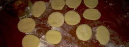 пирожки с повидлом на сковороде. Шаг 2