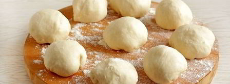 пирожки с вишней из дрожжевого теста. Шаг 8