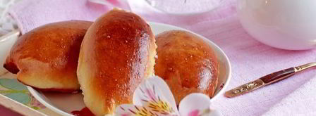 пирожки с вишней из дрожжевого теста. Шаг 12