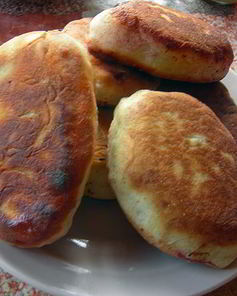 Пирожки с вишней