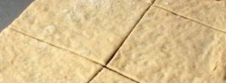 пирожки с яйцом и зеленым луком. Шаг 3