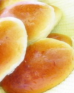 Пирожки со смородиной из дрожжевого теста