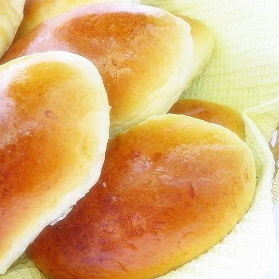 Рецепт пирожков со смородиной из дрожжевого теста