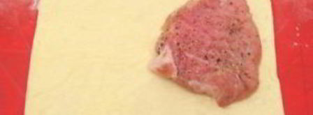 слоеные пирожки с мясом и помидорами. Шаг 5