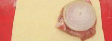 слоеные пирожки с мясом и помидорами. Шаг 6