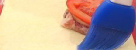 слоеные пирожки с мясом и помидорами. Шаг 8