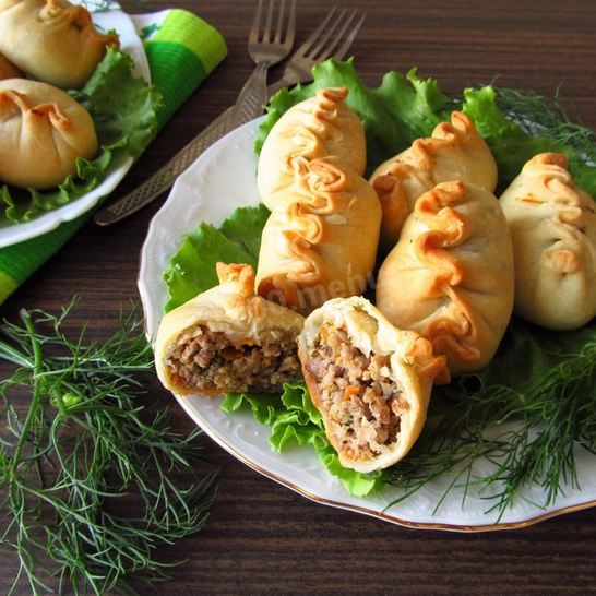 Рецепт закусочных пирожков с мясом в духовке