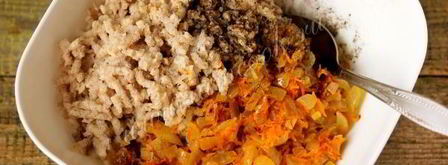 жареные пирожки с курицей, луком и морковью. Шаг 4