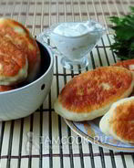 Жареные пирожки с мясом и грибами