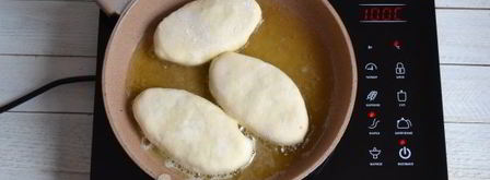 жареные пирожки с мясом на сковороде. Шаг 15