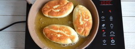жареные пирожки с мясом на сковороде. Шаг 16
