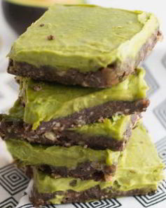 Авокадное пирожное