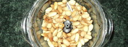 морковно-ореховое пирожное со сметанным кремом. Шаг 2