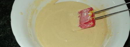 морковно-ореховое пирожное со сметанным кремом. Шаг 4