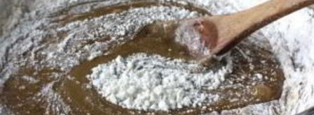 ореховые пирожные со сливочным соусом. Шаг 2