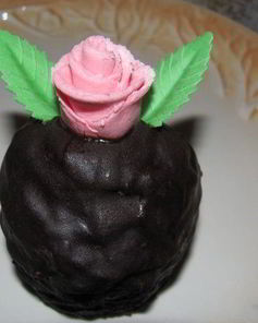 Пирожное Лакомка