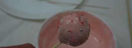 пирожные розовые кейк попсы. Шаг 12