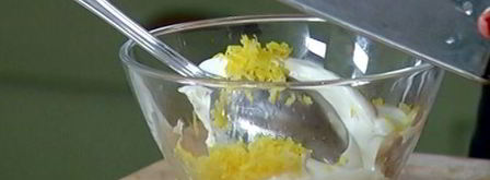 пирожные с кремом из маскарпоне, клубникой и базиликом. Шаг 9