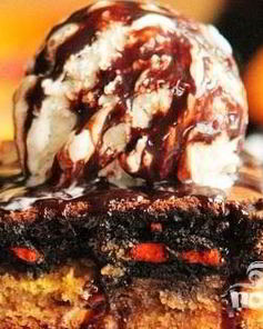 Пирожные с шоколадными печеньями и M&M's