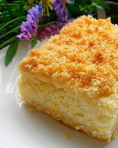 Простое пирожное с творожной начинкой