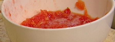 мини-пиццы с грудинкой, помидорами и оливками. Шаг 3