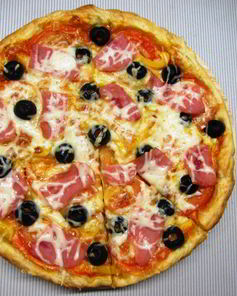 Пицца с ветчиной