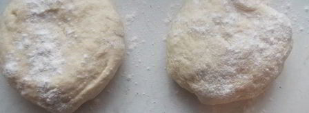 пицца дружба народов с печеным карбонадом и моцареллой. Шаг 2