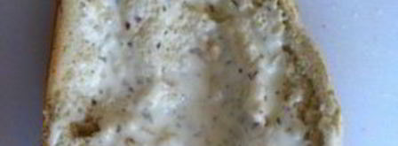 пицца маргарита на хлебе. Шаг 2