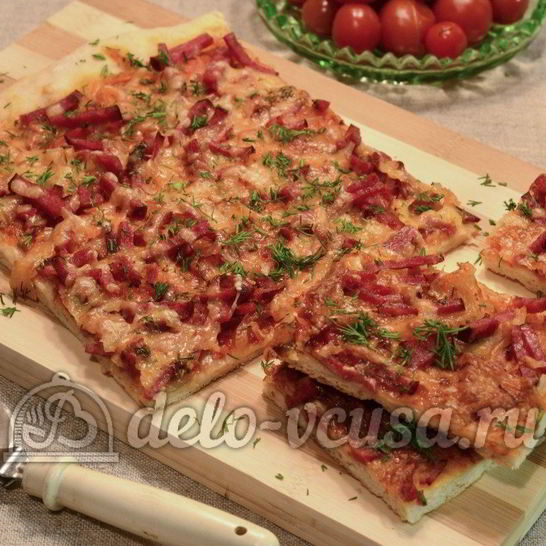 Рецепт пиццы с колбасой