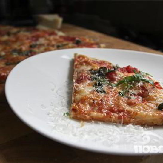 Рецепт пиццы с помидорами и базиликом