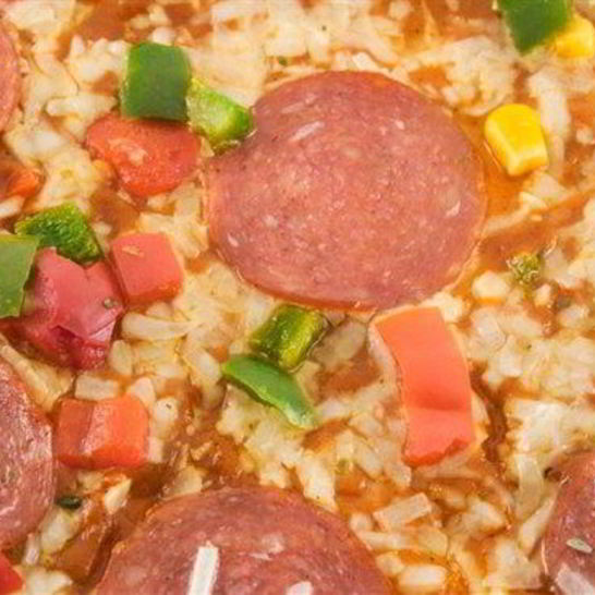 Рецепт пиццы сборной с сельдью, копченой колбаской и грибами