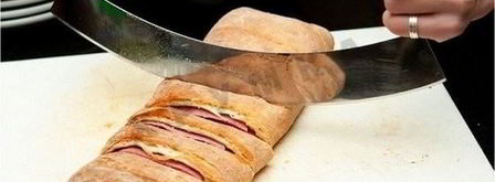 стромболи — пицца в рулете. Шаг 5