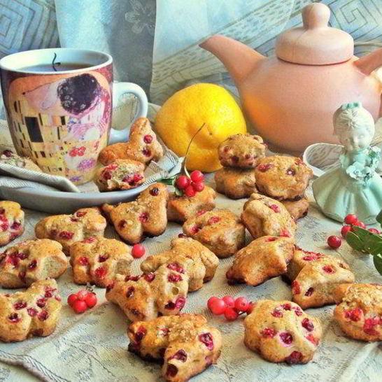 Рецепт пряников с брусникой на цельнозерновой муке