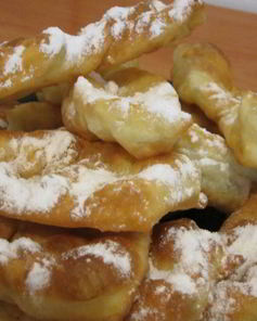 Пышный хворост на кефире