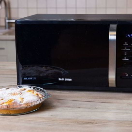 Рецепт ароматной шарлотки в микроволновке samsung