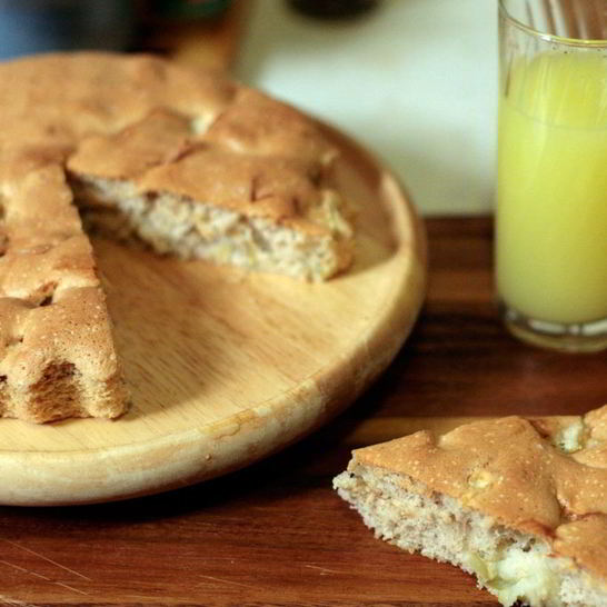 Рецепт бисквитной шарлотки